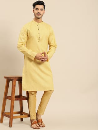 Amodh by Kisah Men  Kurta Set
