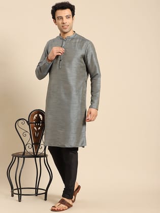 Amodh by Kisah Men  Kurta Set